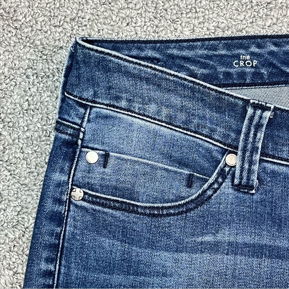 Liverpool The Crop Denim Jeans Womens Size 8 Blue Embroidered Raw Hems - Picture 3 of 15